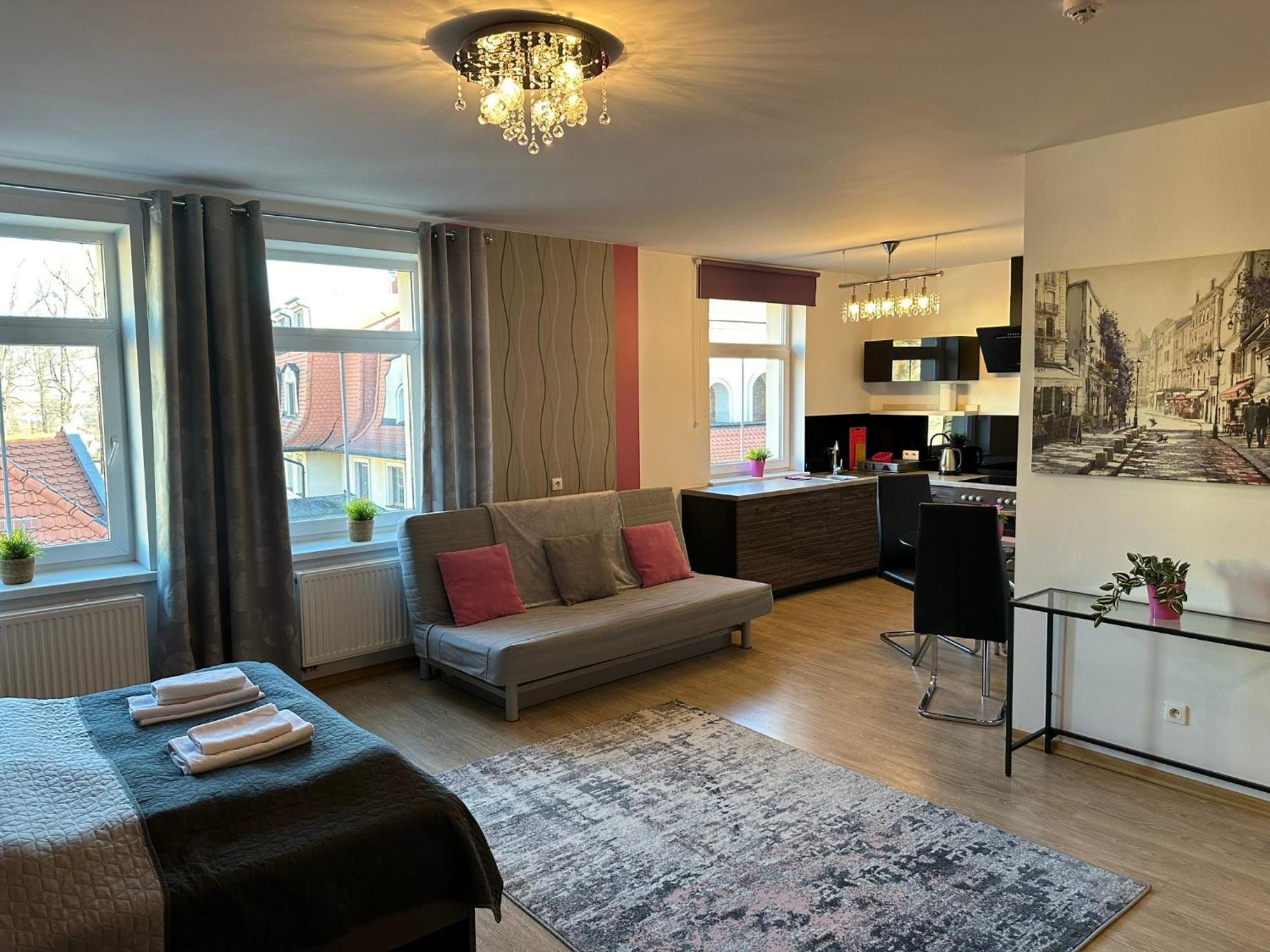 Apartamenty Edk Еленя-Гура Экстерьер фото