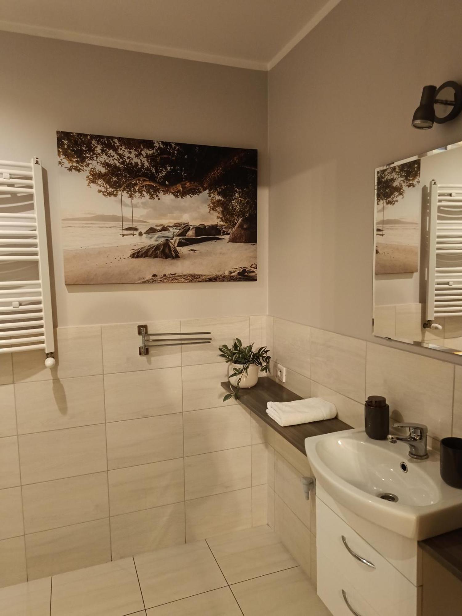 Apartamenty Edk Еленя-Гура Экстерьер фото