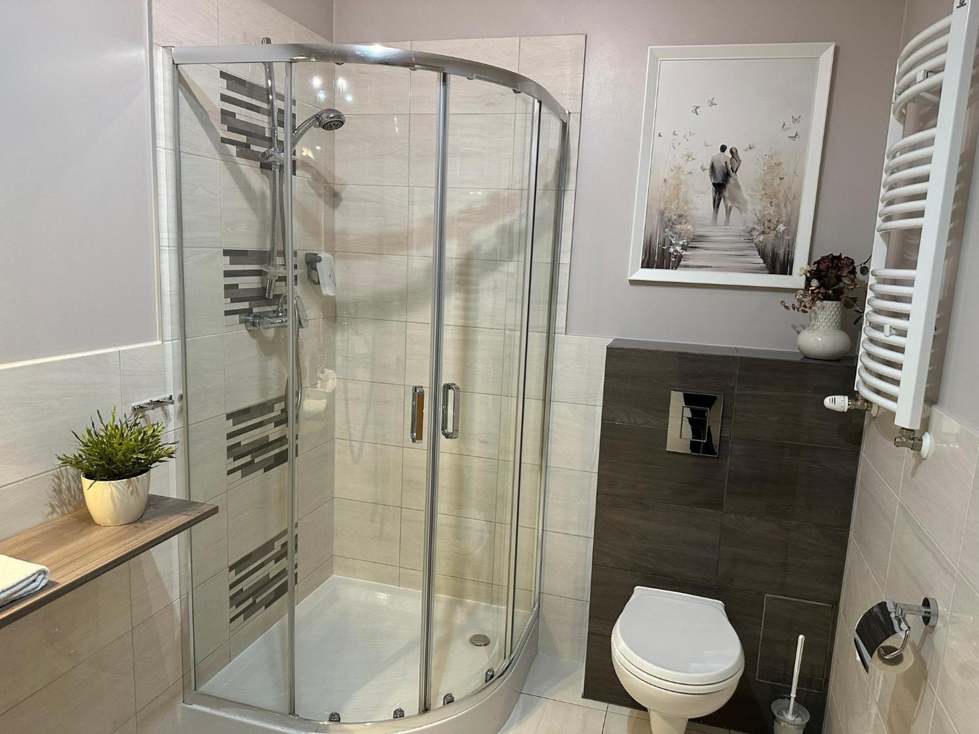 Apartamenty Edk Еленя-Гура Экстерьер фото
