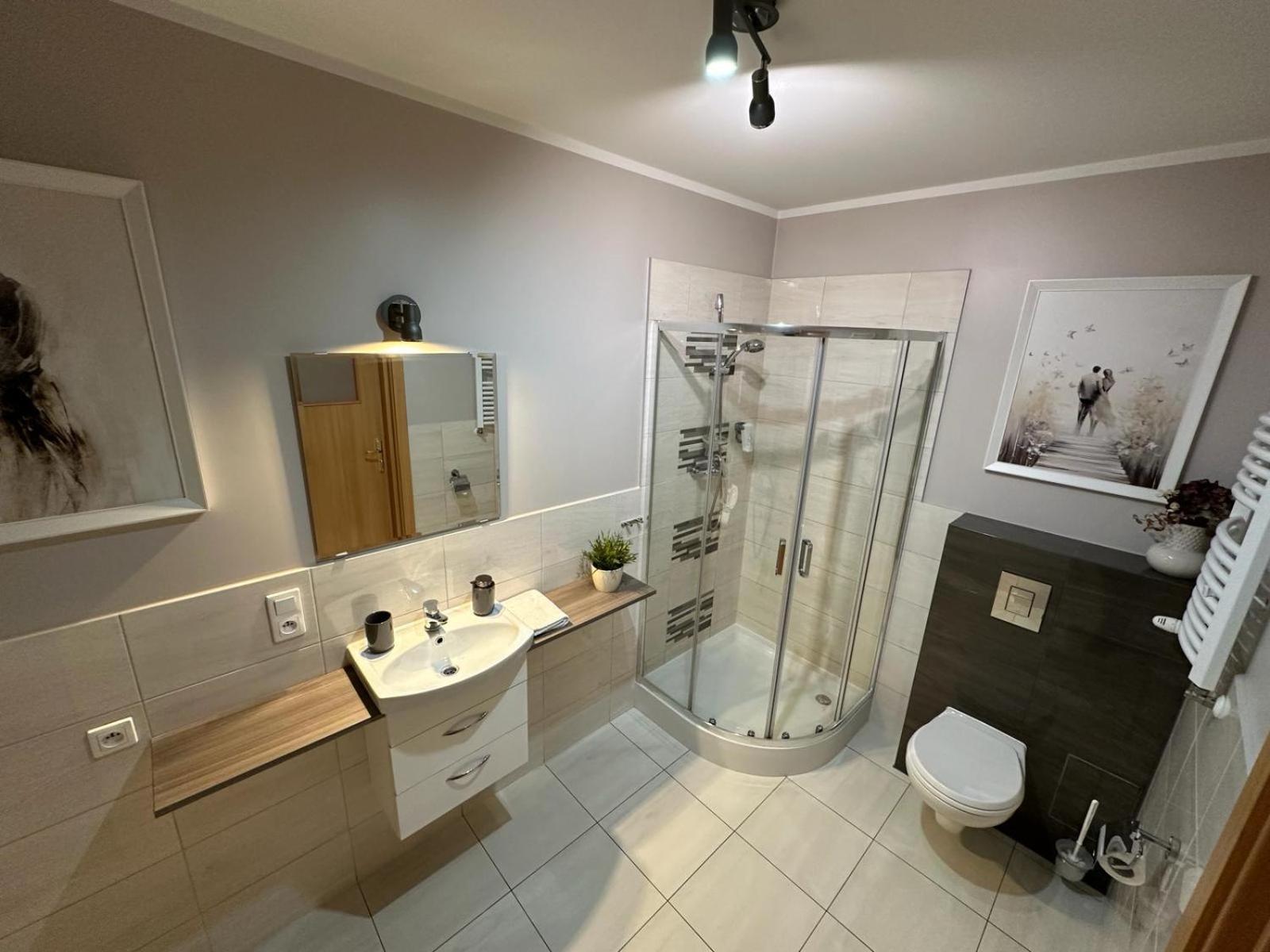 Apartamenty Edk Еленя-Гура Экстерьер фото