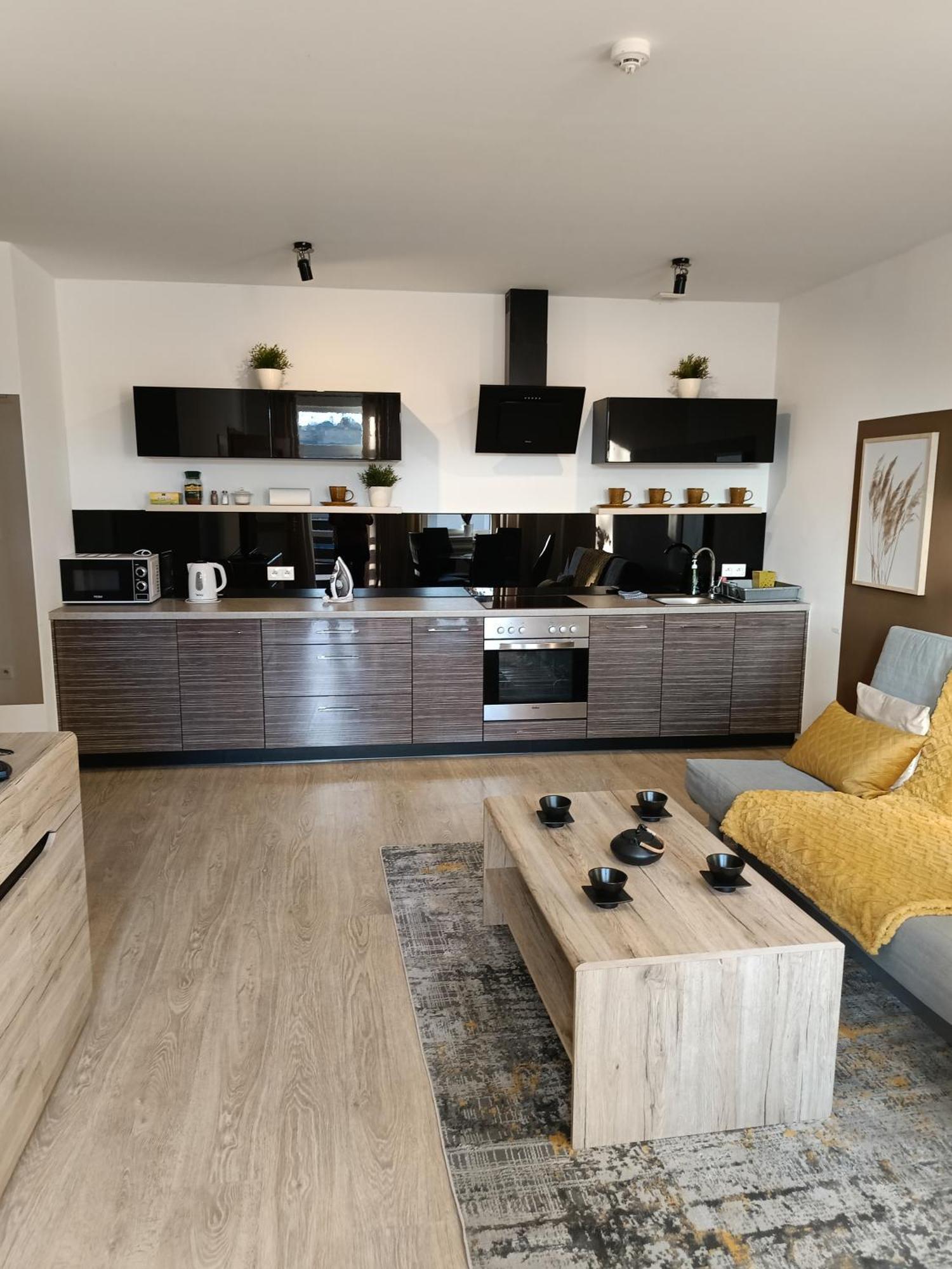 Apartamenty Edk Еленя-Гура Экстерьер фото